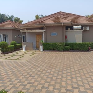 Appartement meublé à louer au golf Malela.