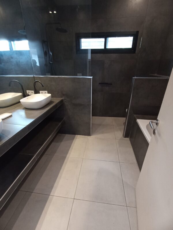 Appartement meublé à louer au golf Malela/ près du Lycée français. - Image 12
