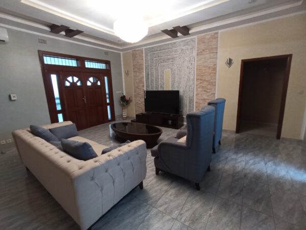 Maison meublée à vendre au golf plateau 1/ cercle hypique. - Image 4