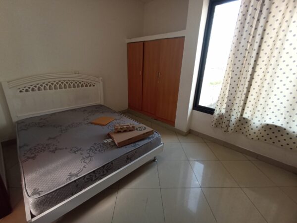 Appartement meublé à louer au golf Lido sur l'asphalte. - Image 7
