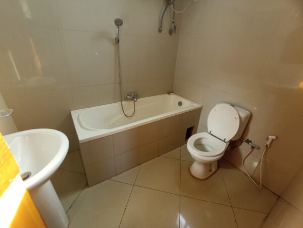 Appartement meublé à louer au golf Lido sur l'asphalte. - Image 5