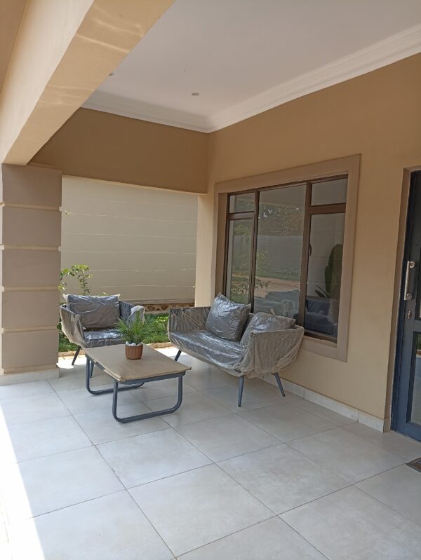 Appartement meublé à louer au golf / Riverside. - Image 9