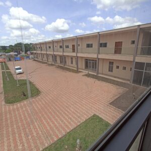 Bureaux à louer au golf Malela/ sur l'asphalte.
