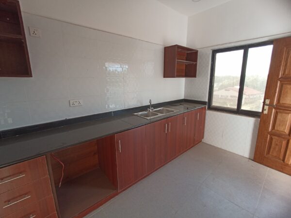 Appartement à louer à proximité du Quartier Bauduin. - Image 2