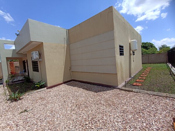 2 Appartements à louer au golf Malela.