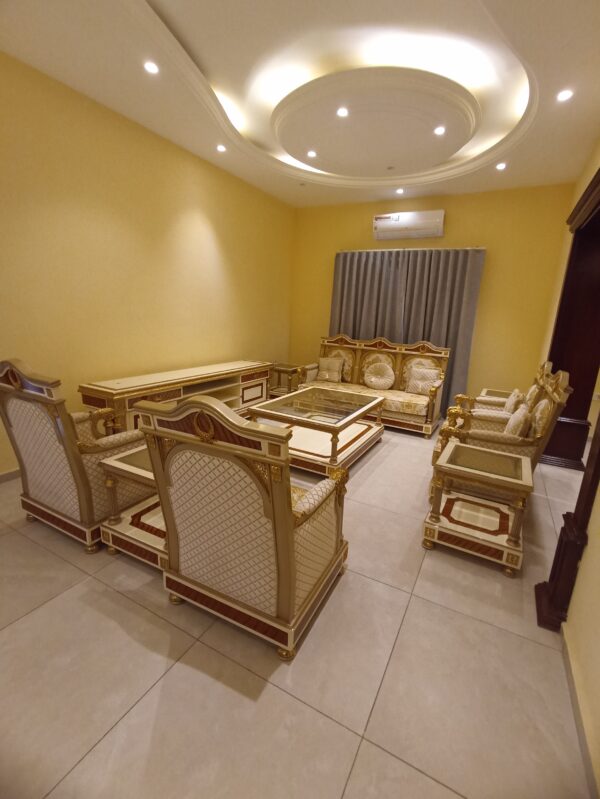 3 Appartements meublés à louer dans une même parcelle au centre ville de Lubumbashi. - Image 8